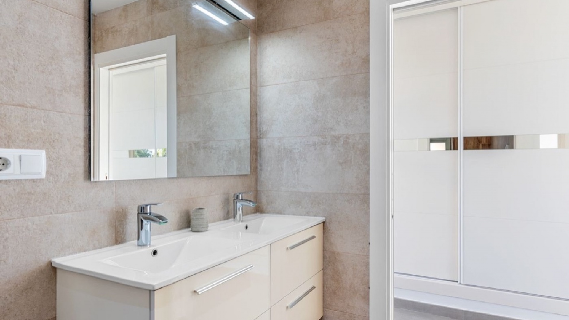 Resale - Villa - Orihuela Costa - Villamartin