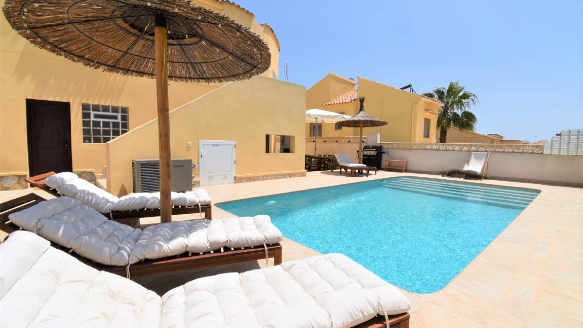 Resale - Villa - Orihuela Costa - Villamartin