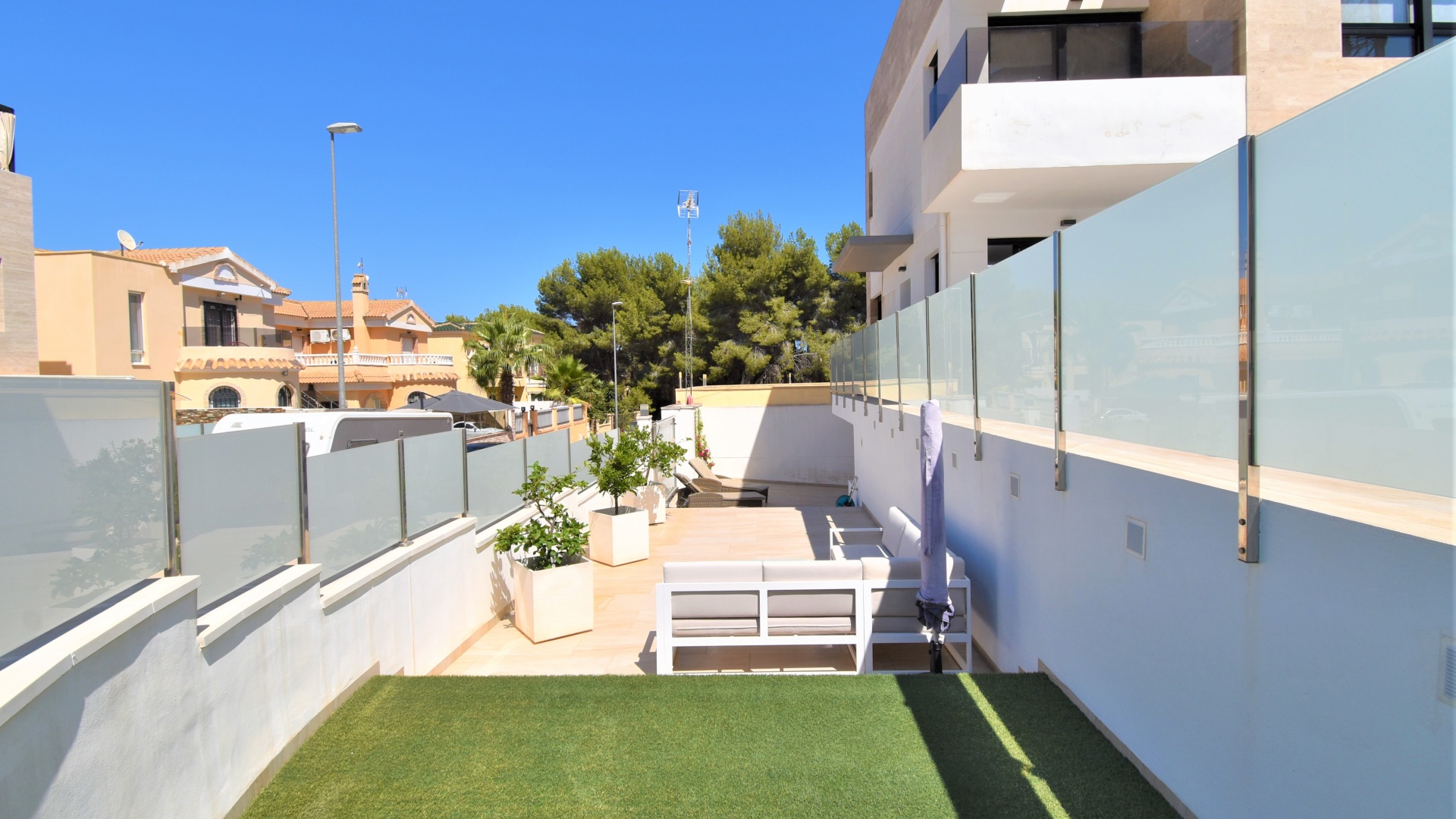 Resale - Villa - Orihuela Costa - Villamartin