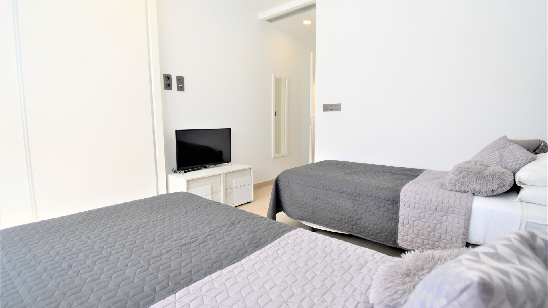 Resale - Villa - Orihuela Costa - Villamartin