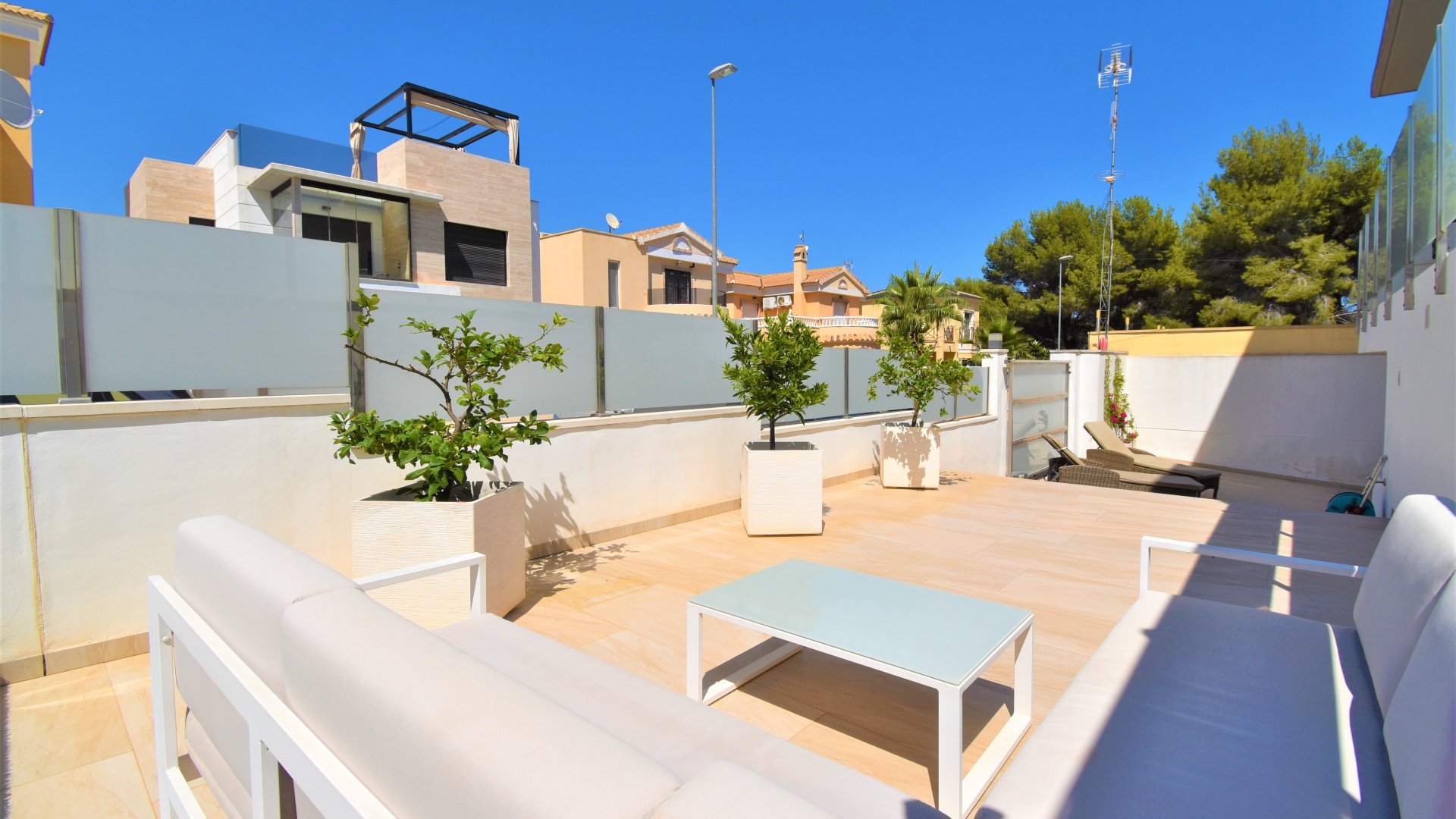 Resale - Villa - Orihuela Costa - Villamartin