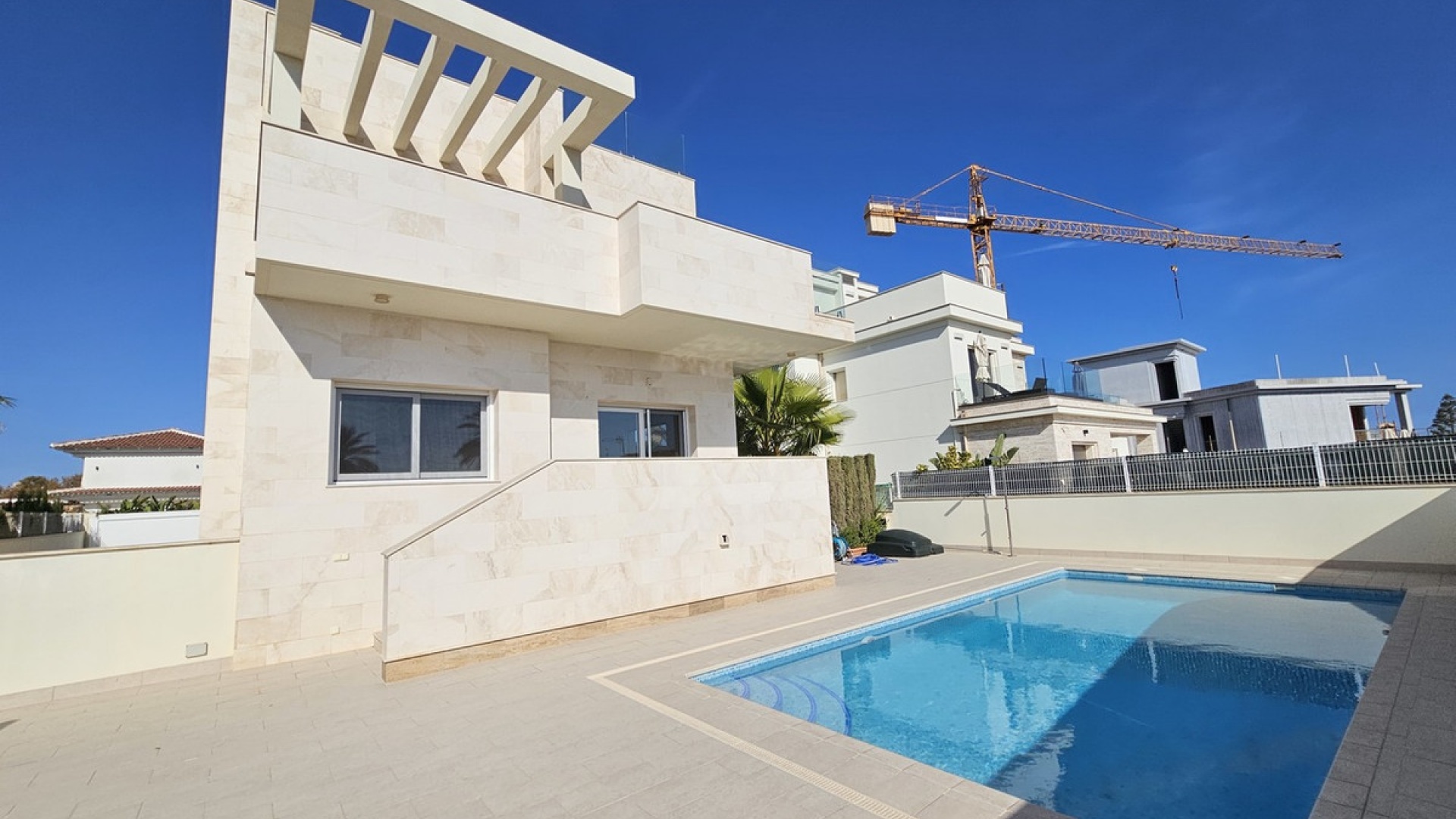 Resale - Villa - Orihuela - La Zenia