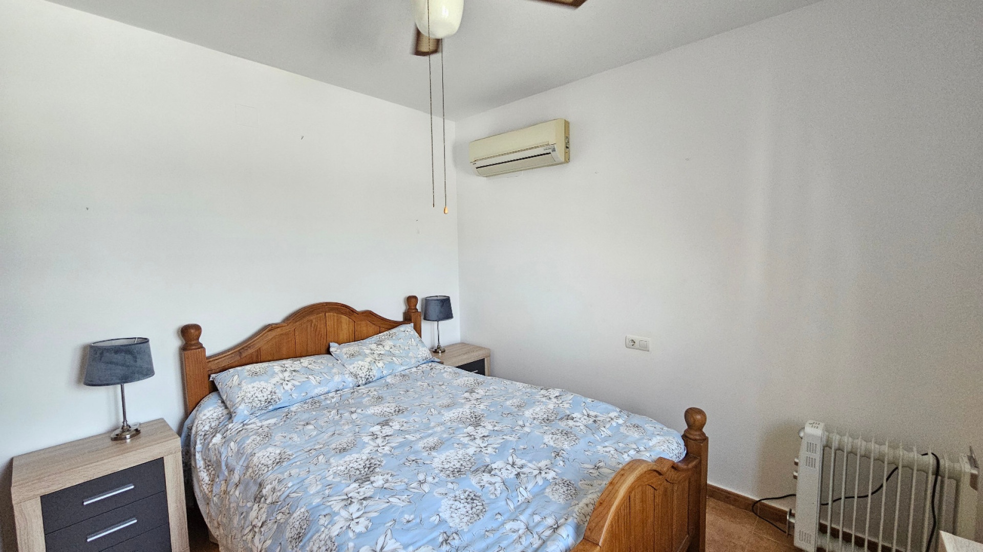 Resale - Villa - Orihuela - Los Desamparados