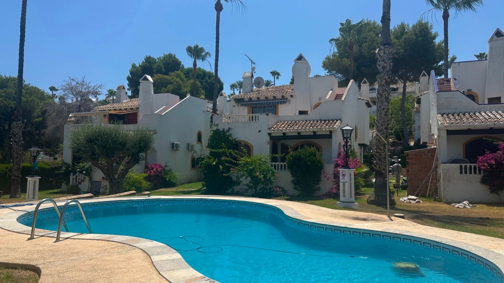 Resale - Villa - Orihuela - Los Dolses