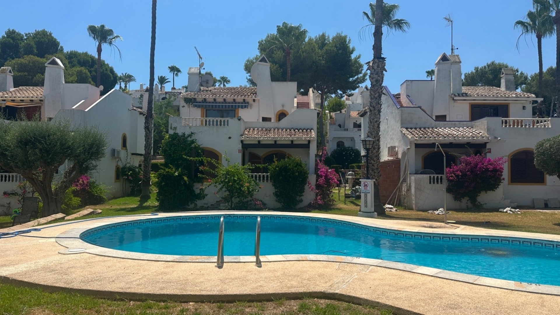 Resale - Villa - Orihuela - Los Dolses