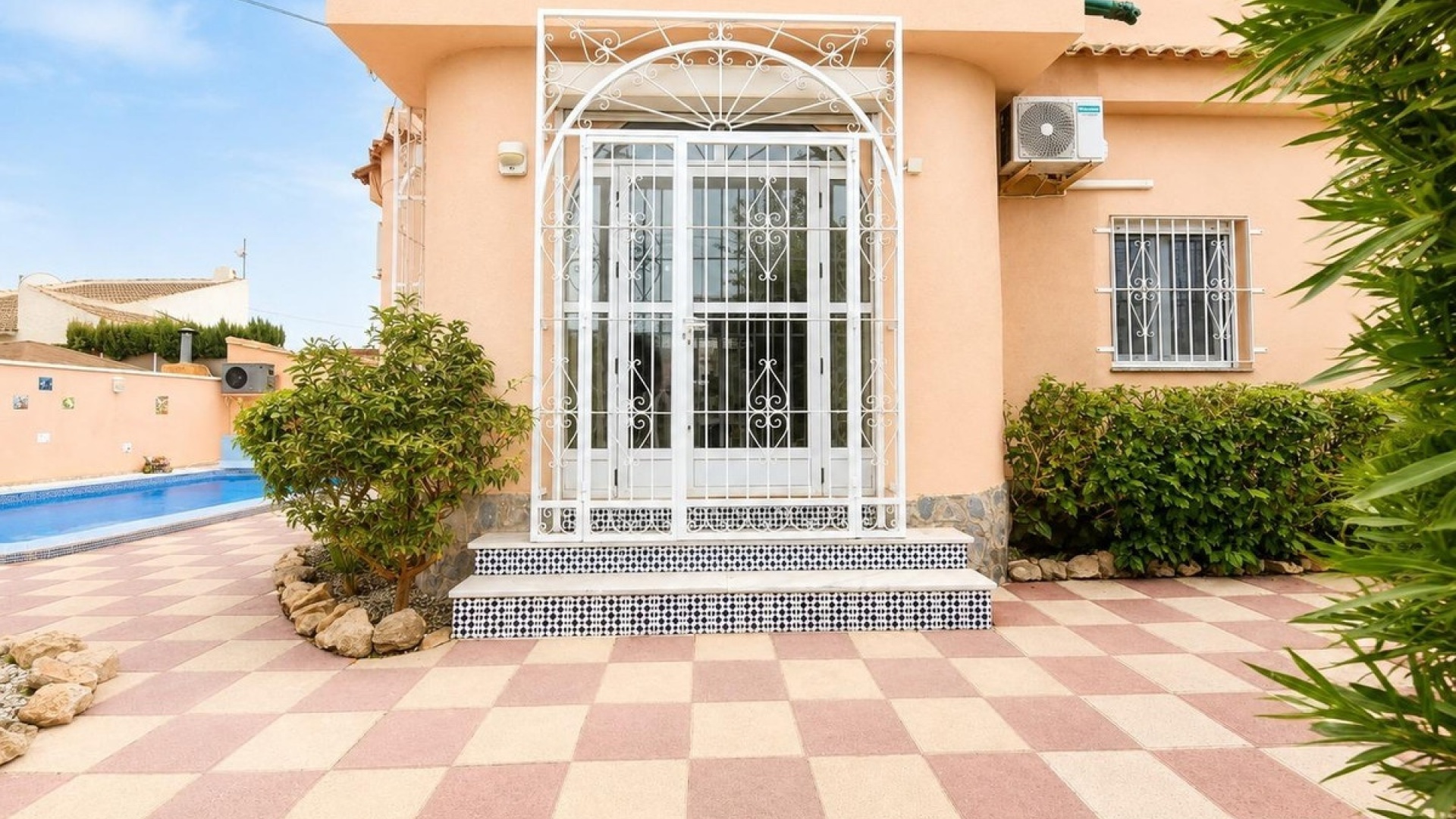 Resale - Villa - Orihuela - Mil Palmeras