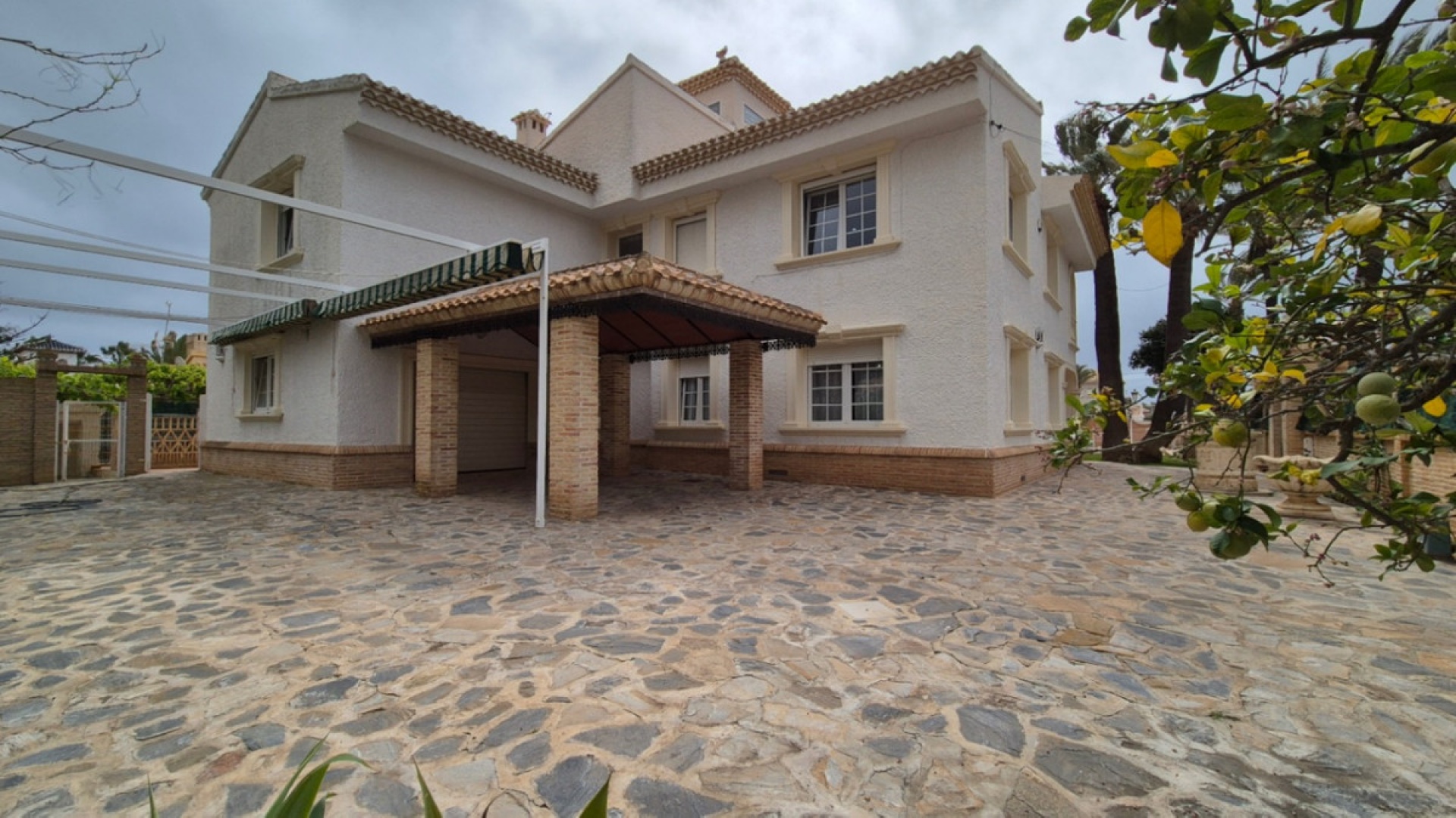 Resale - Villa - Orihuela - Orihuela Centro