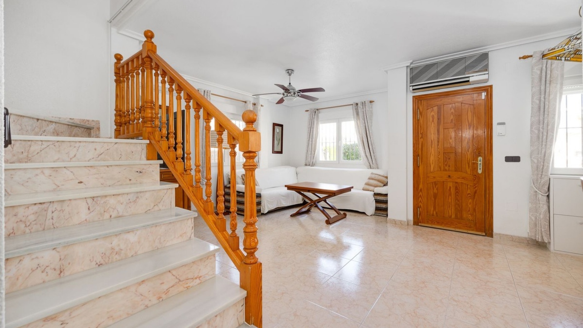 Resale - Villa - Orihuela - Orihuela Costa