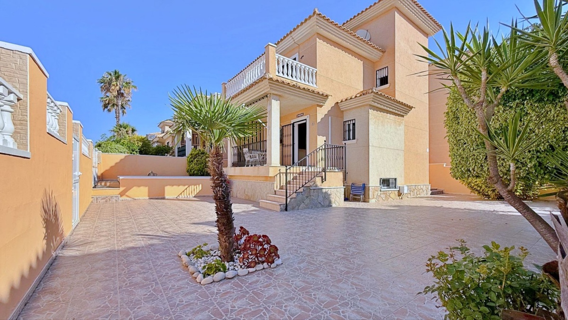 Resale - Villa - Orihuela - Orihuela Costa