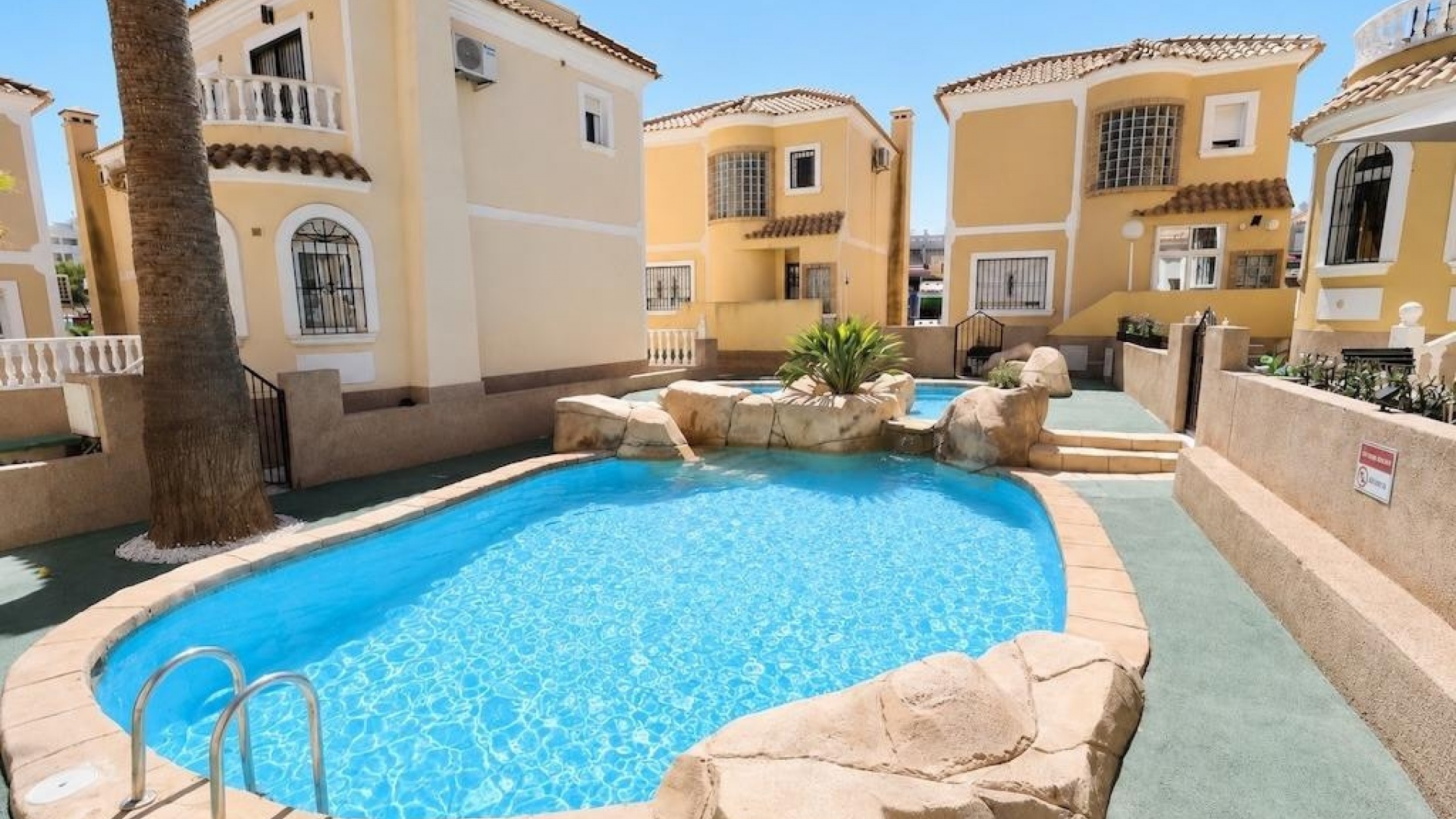 Resale - Villa - Orihuela - Orihuela Costa