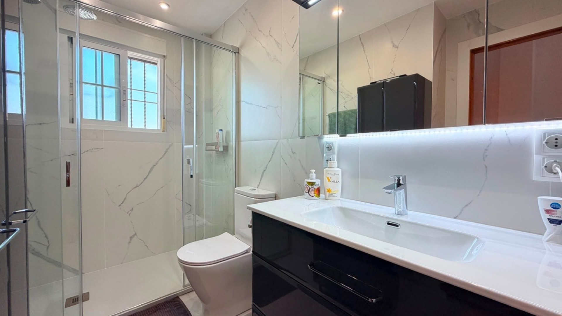 Resale - Villa - Orihuela - Orihuela Costa