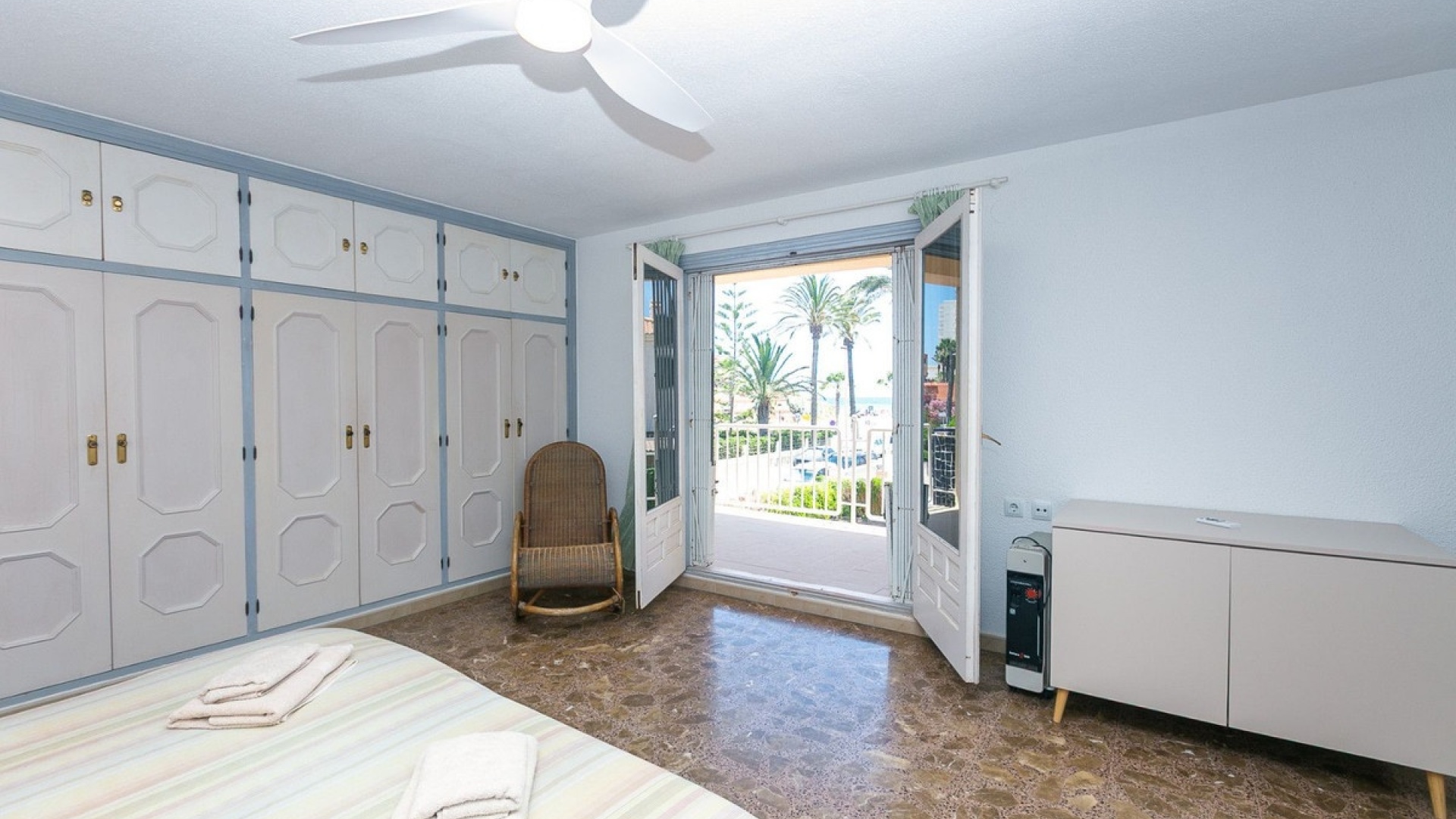 Resale - Villa - Orihuela - Orihuela Costa