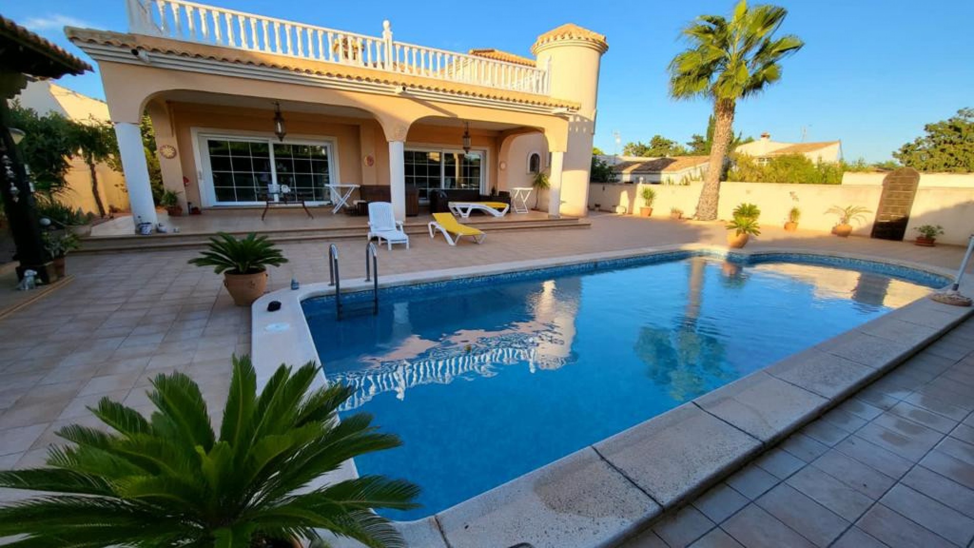 Resale - Villa - Orihuela - Playa Flamenca