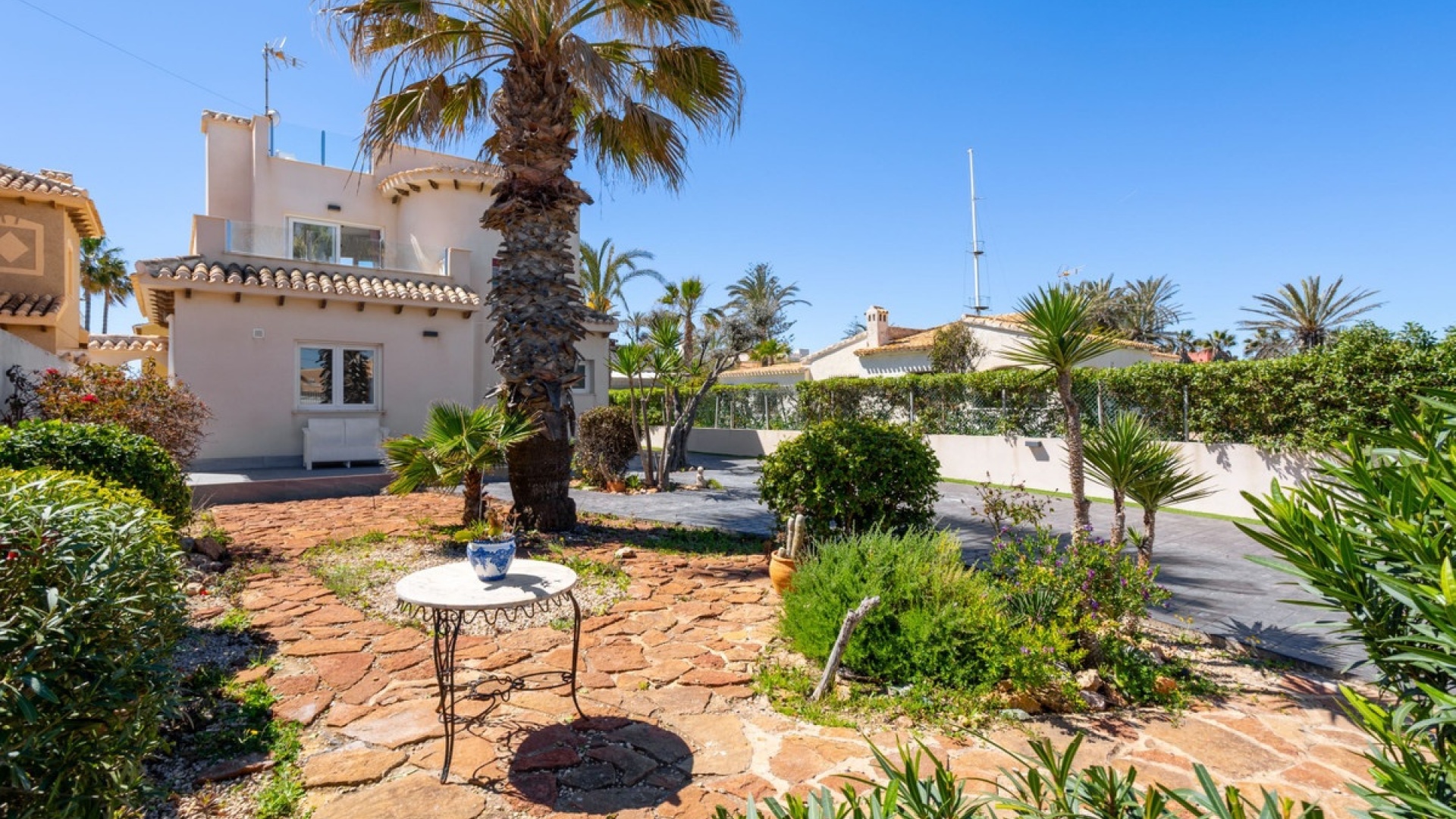 Resale - Villa - Orihuela - Playa Flamenca