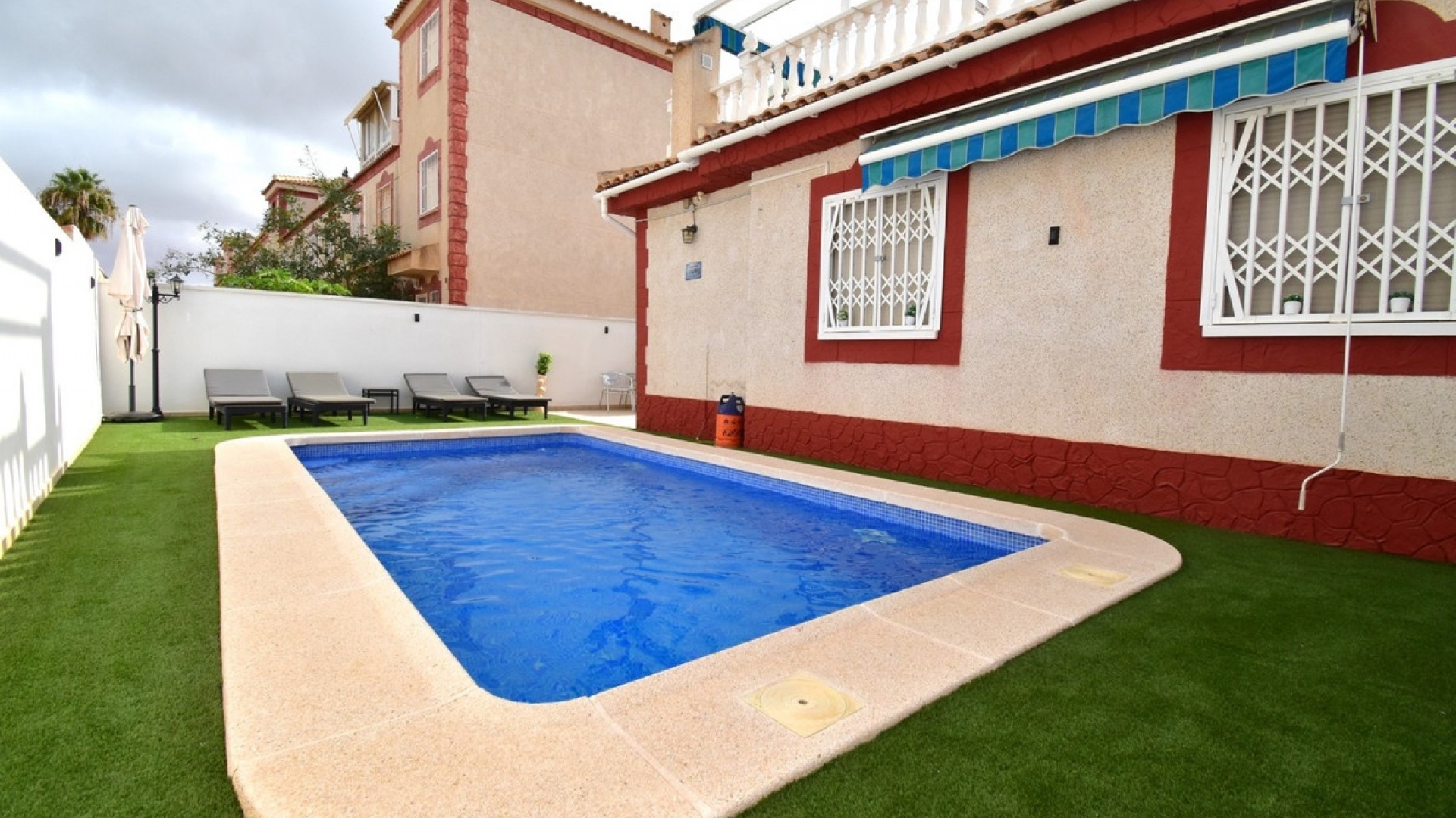 Resale - Villa - Orihuela - Playa Flamenca