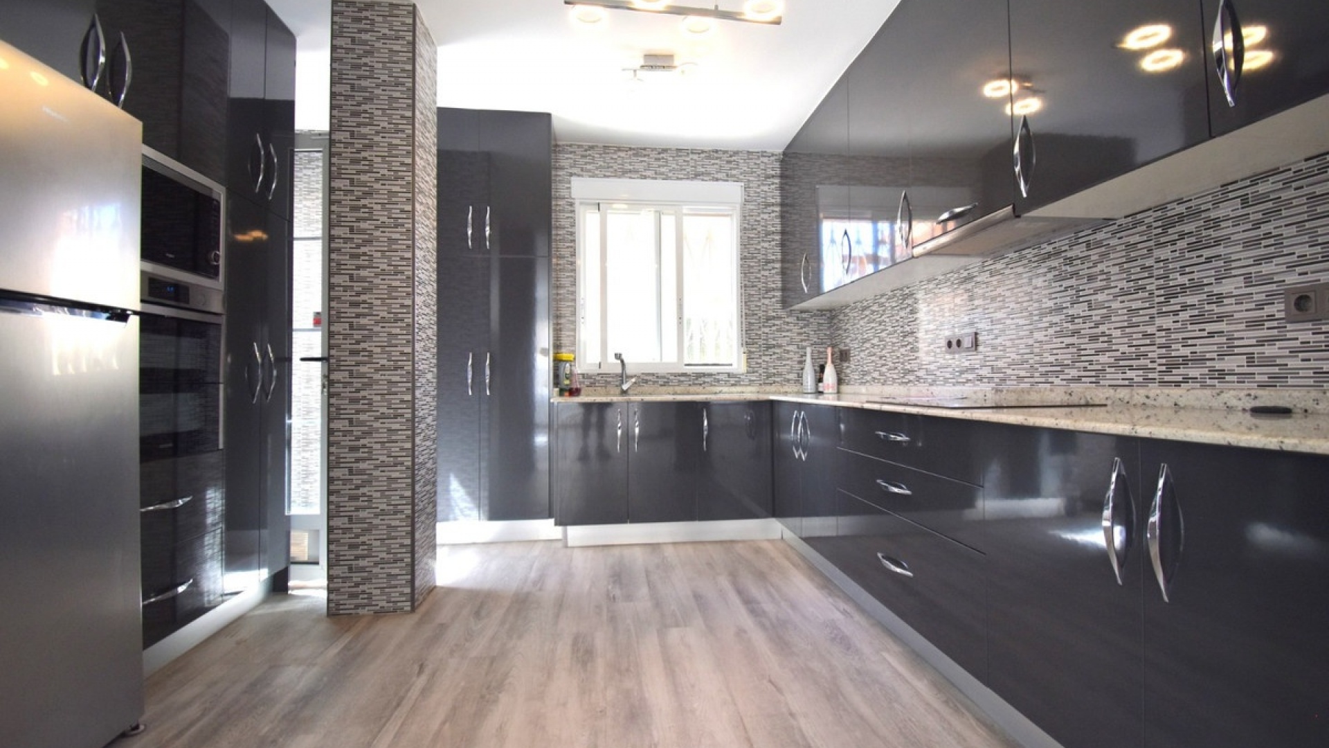 Resale - Villa - Orihuela - Playa Flamenca