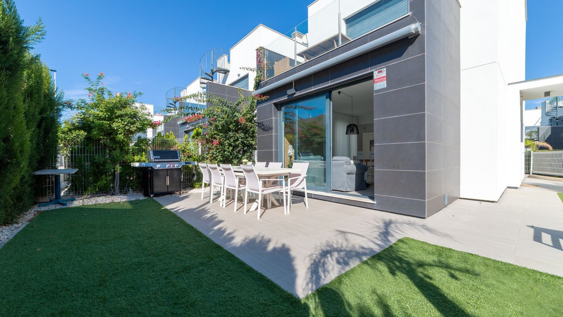 Resale - Villa - Orihuela - Punta Prima