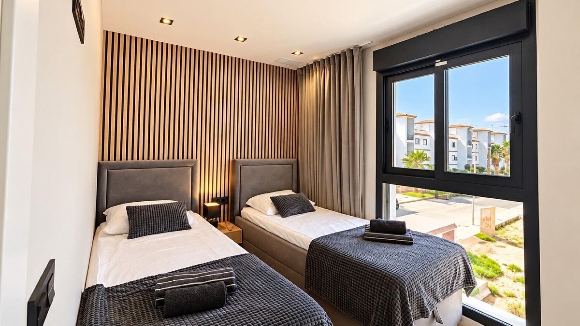 Resale - Villa - Orihuela - Punta Prima