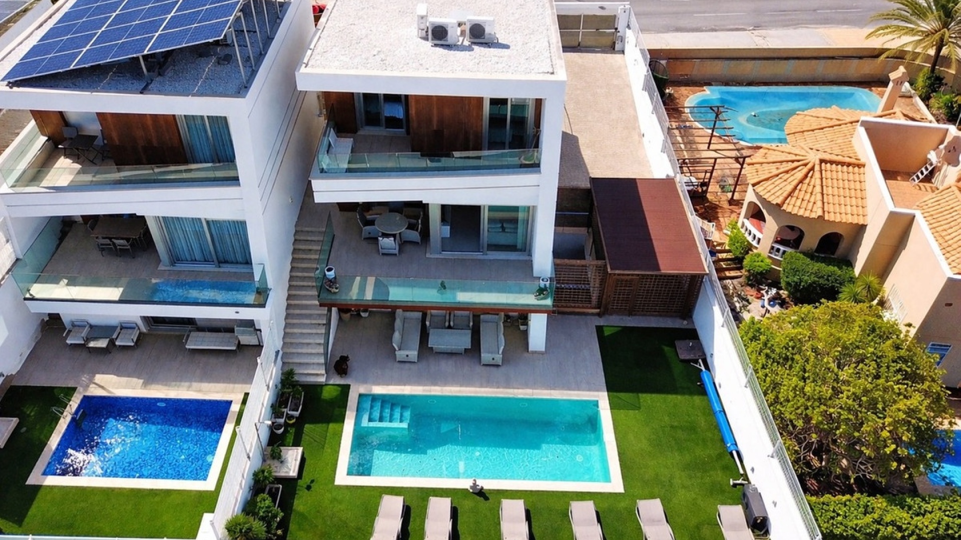 Resale - Villa - Orihuela - Villamartin