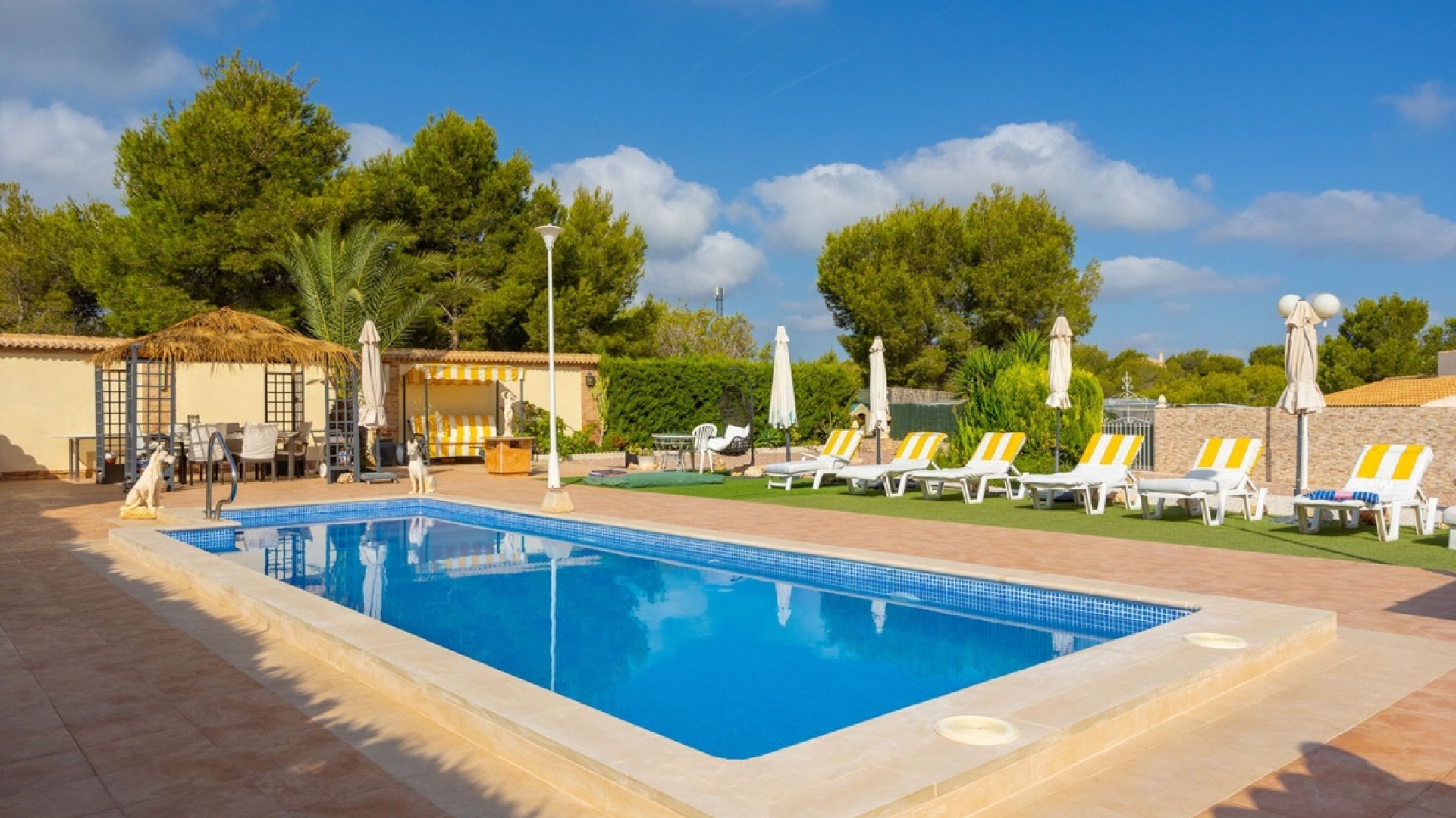 Resale - Villa - Orihuela - Villamartin