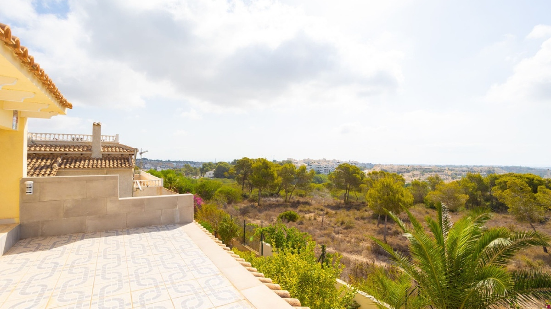 Resale - Villa - Orihuela - Villamartin