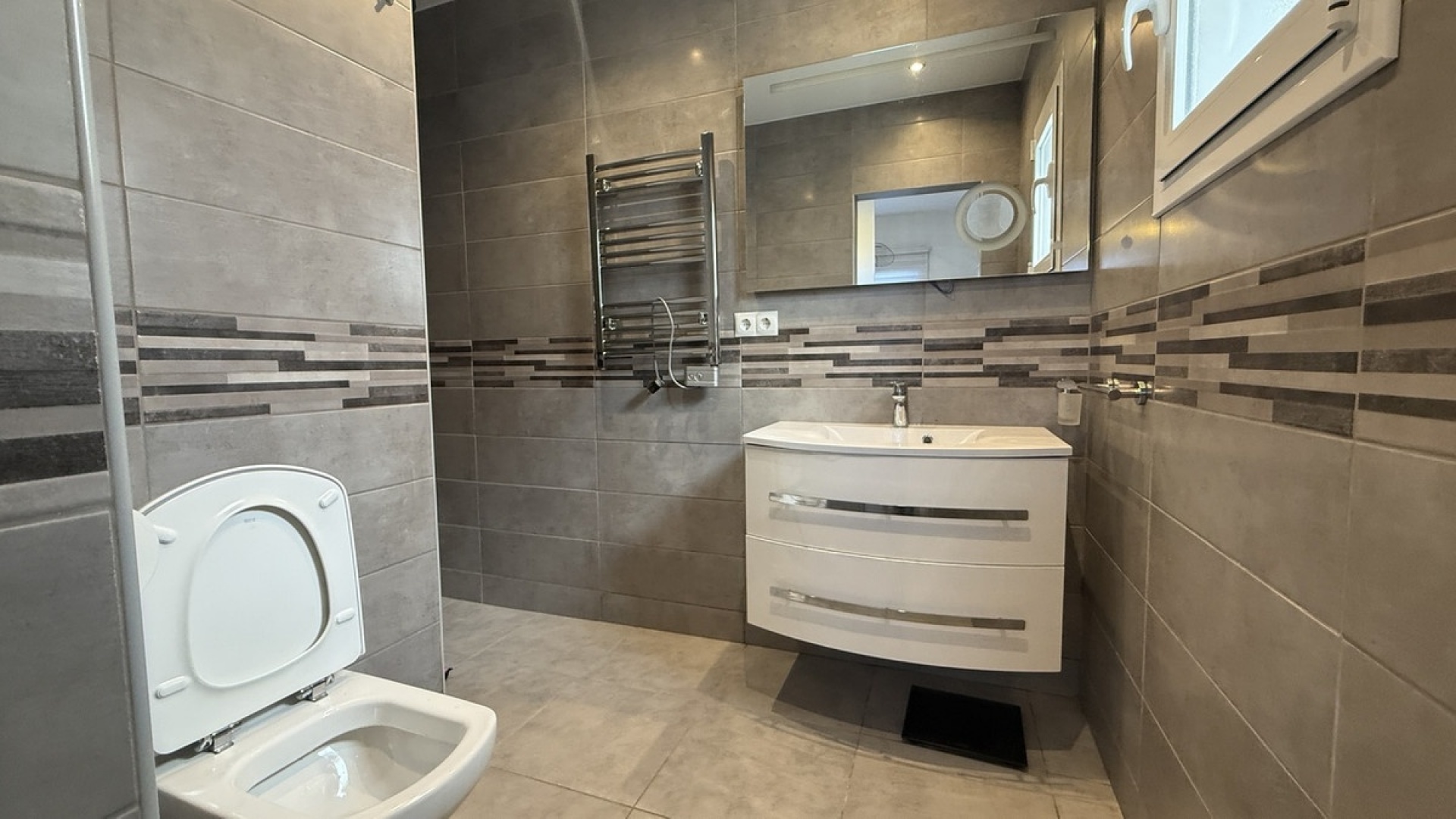 Resale - Villa - Orihuela - Villamartin