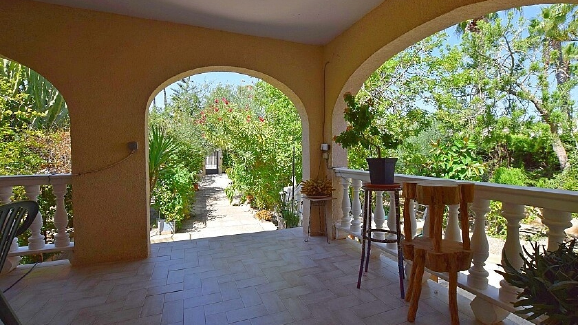 Resale - Villa - Orihuela - Villamartin