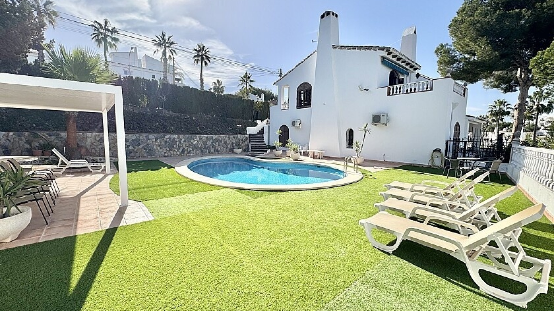 Resale - Villa - Orihuela - Villamartin