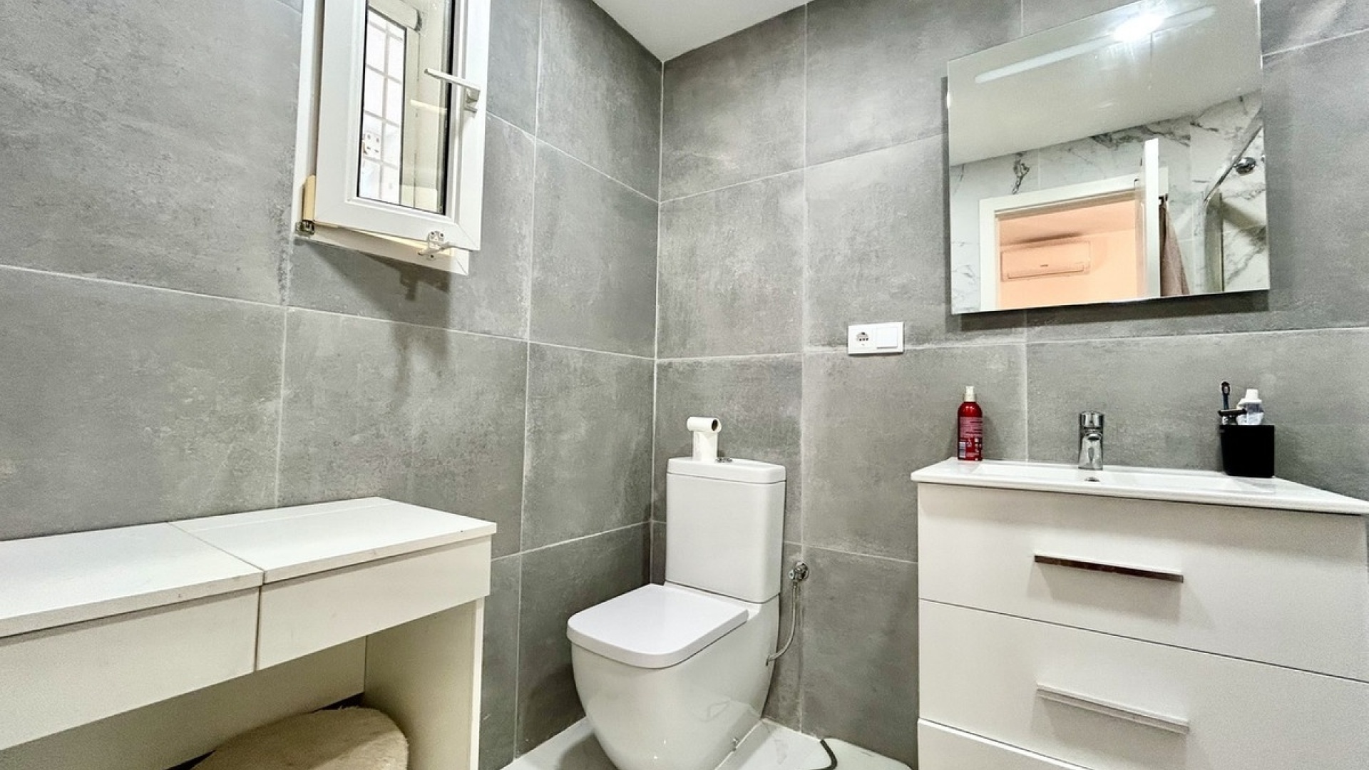 Resale - Villa - Orihuela - Villamartin