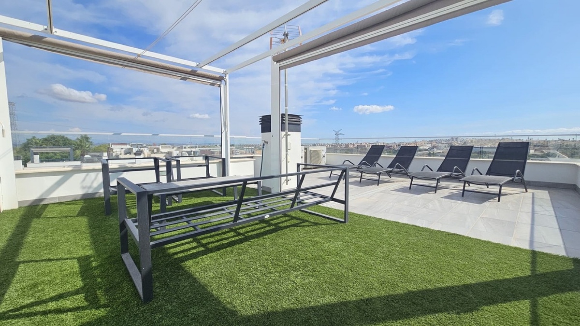 Resale - Villa - Orihuela - Villamartin
