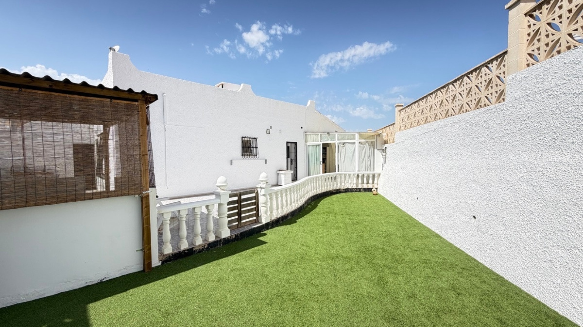 Resale - Villa - Orihuela - Villamartin