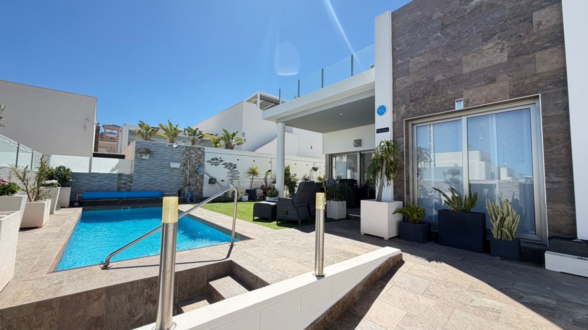 Resale - Villa - Orihuela - Villamartin