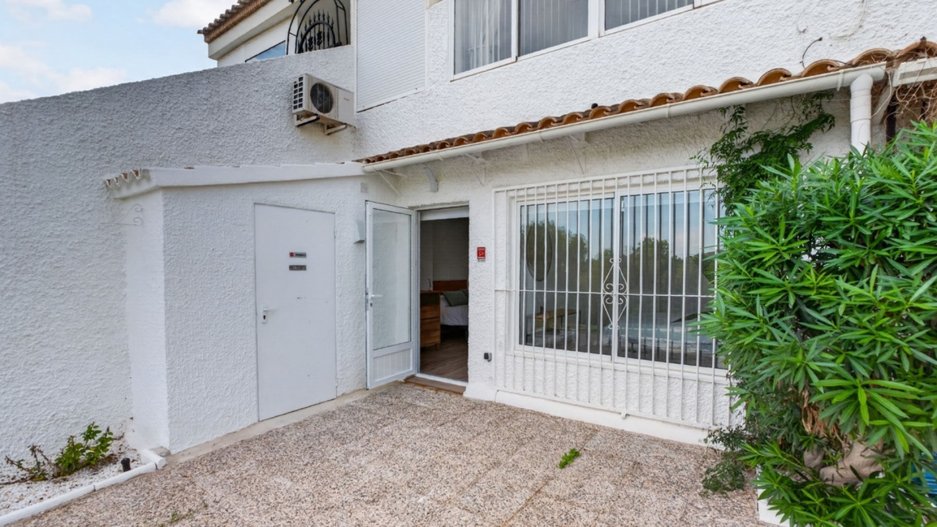 Resale - Villa - Orihuela - Villamartin