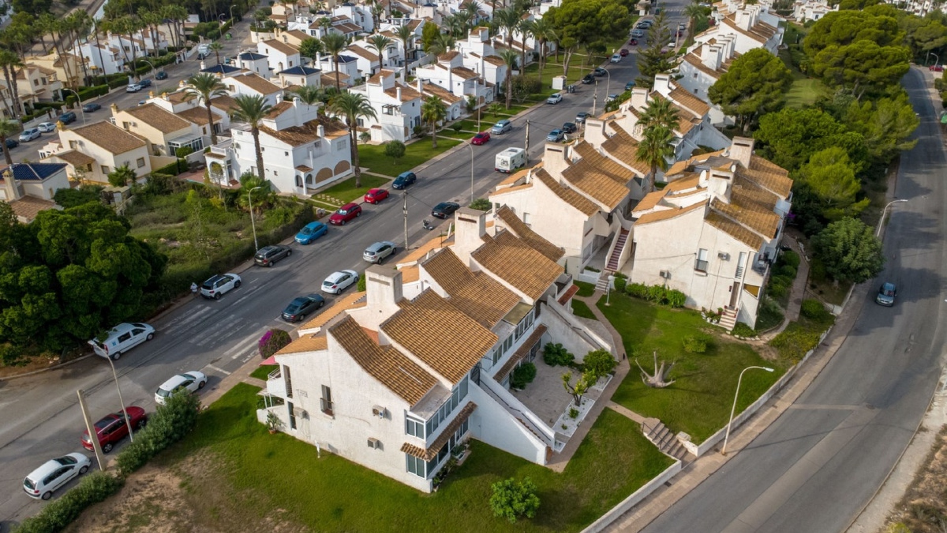 Resale - Villa - Orihuela - Villamartin