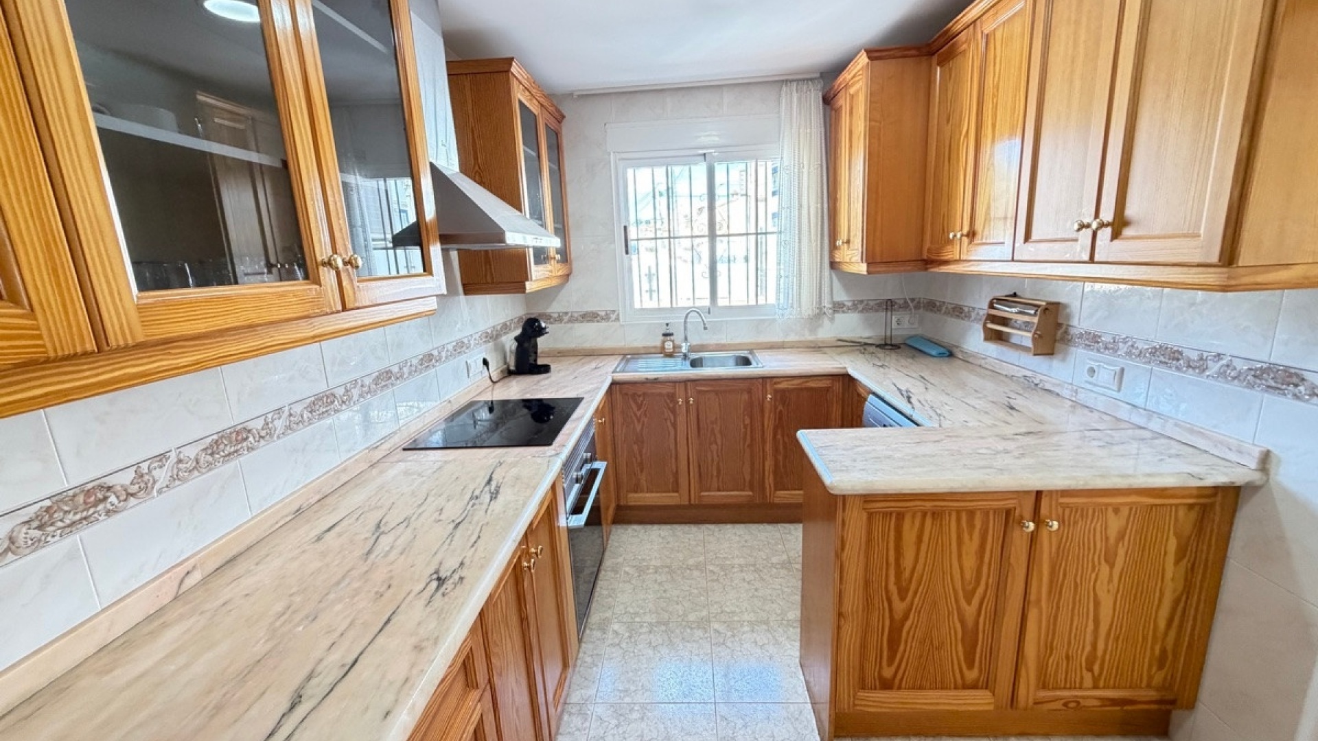 Resale - Villa - Orihuela - Villamartin