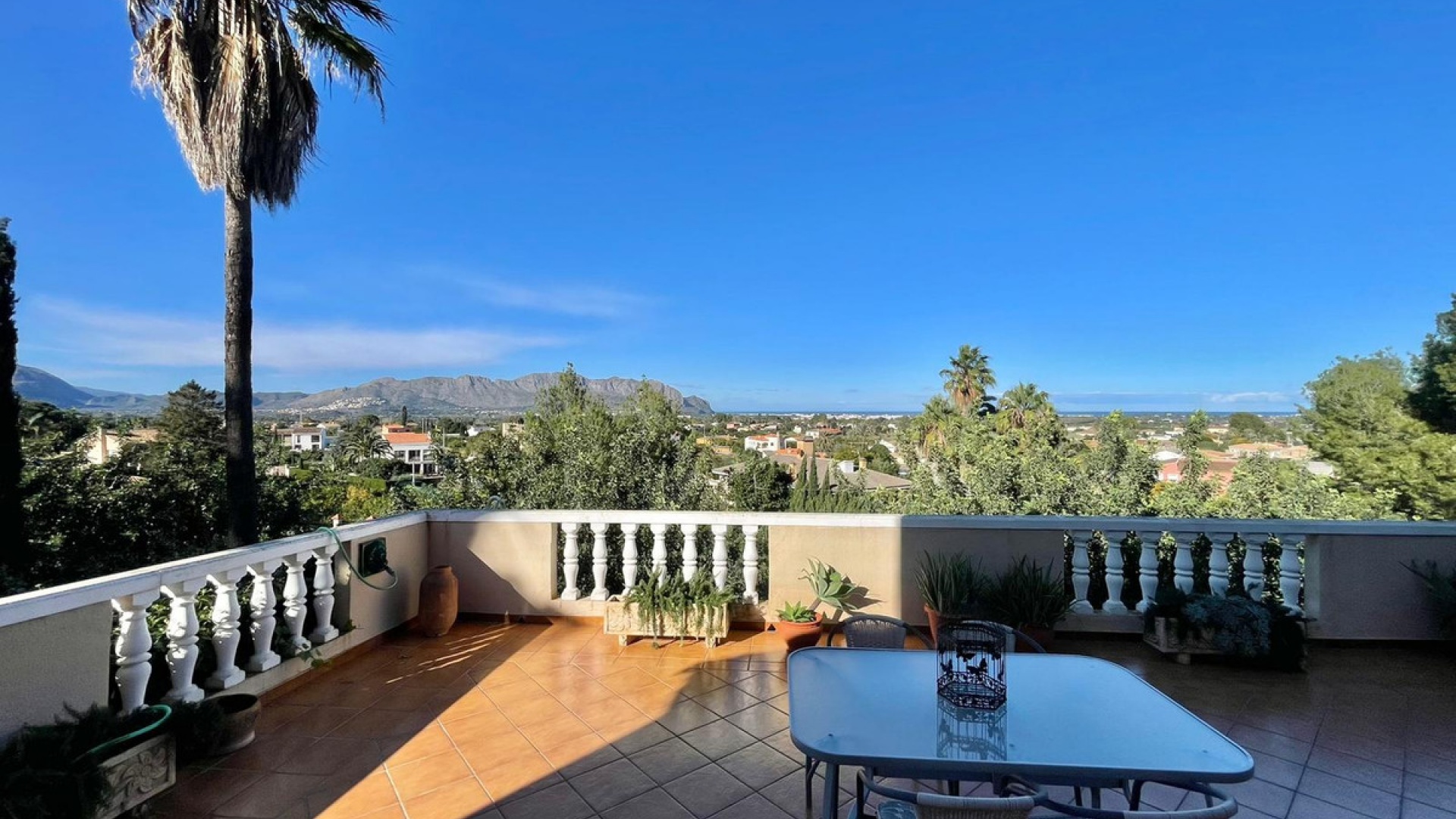 Resale - Villa - Pedreguer - Pedreguer Centro