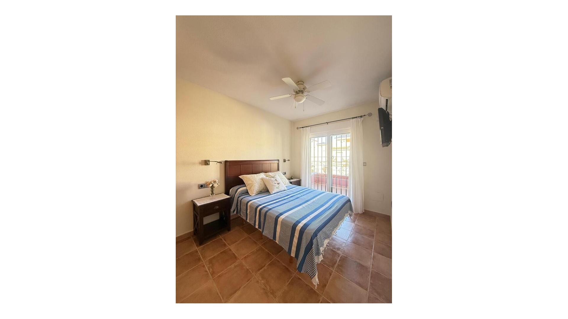 Resale - Villa - Pilar de la Horadada - Torre De La Horadada