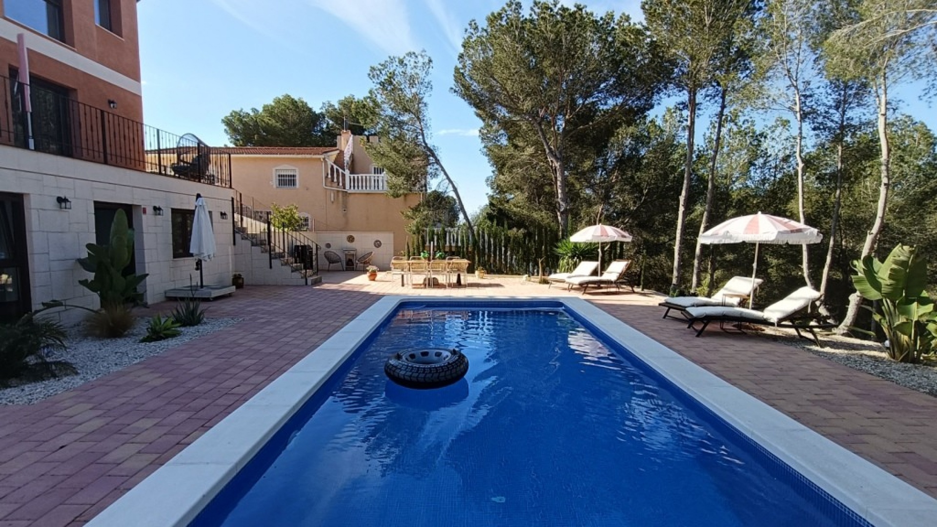 Resale - Villa - Pinar de Campoverde