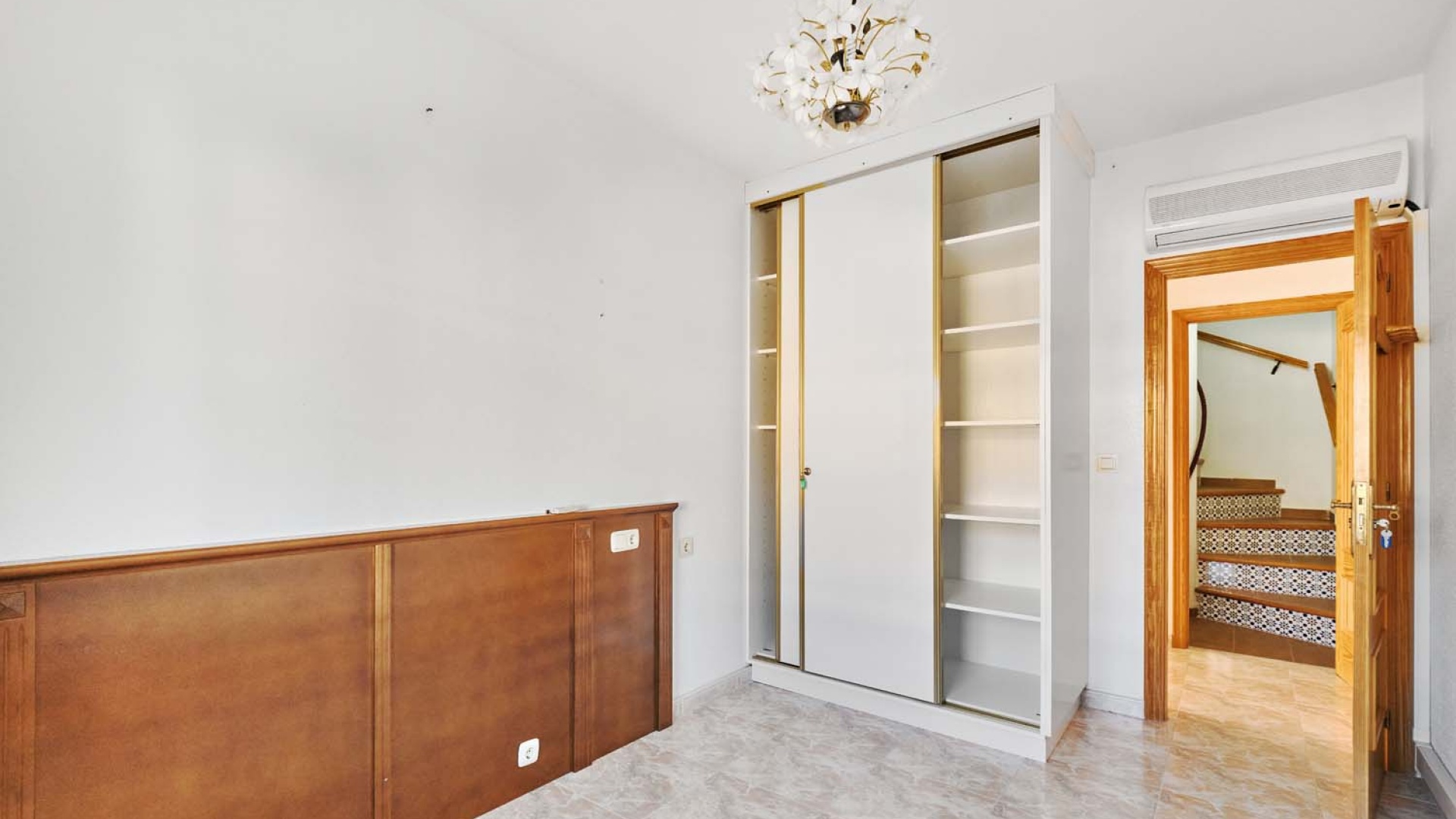 Resale - Villa - Pinar de Campoverde