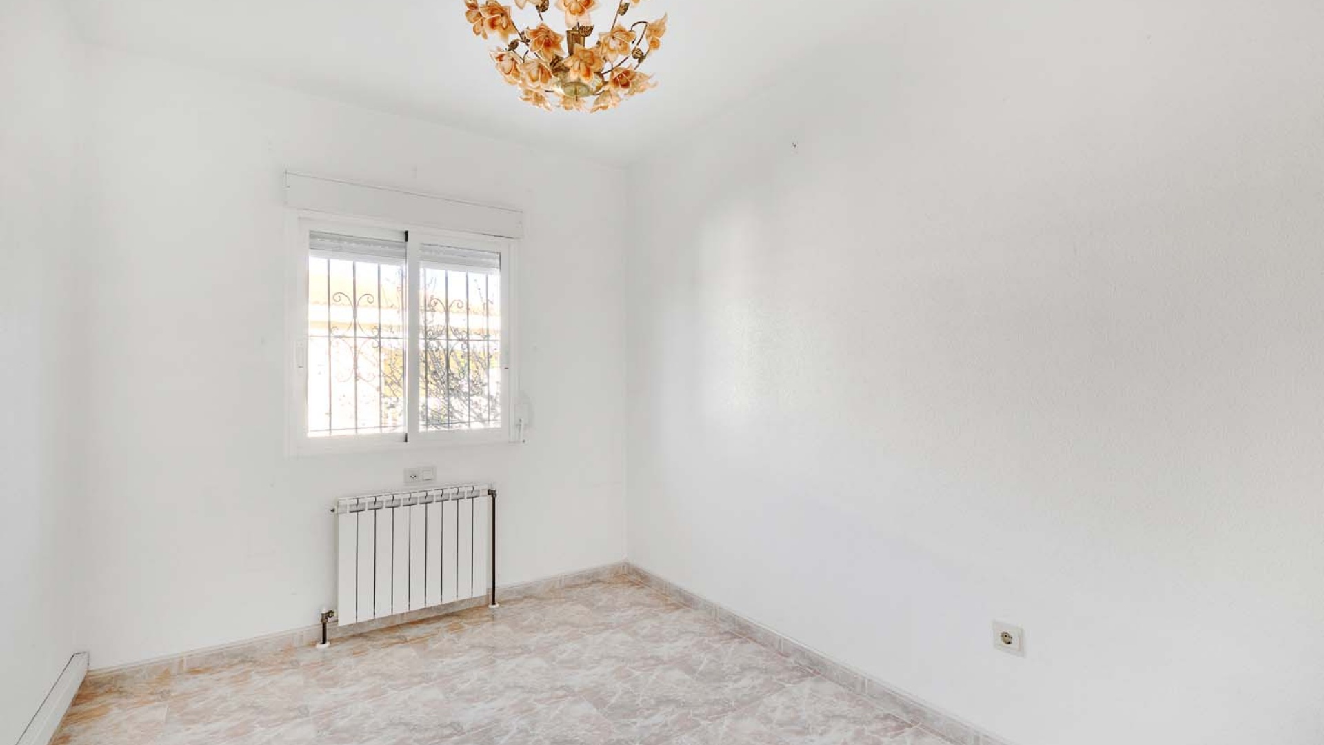 Resale - Villa - Pinar de Campoverde