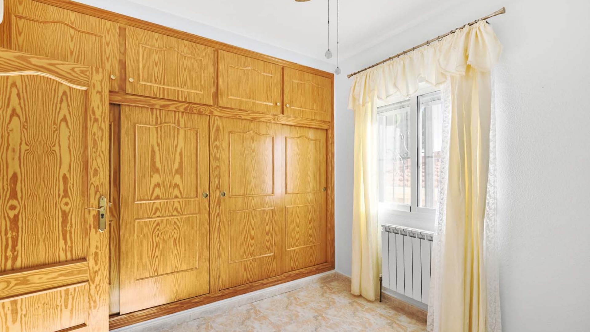 Resale - Villa - Pinar de Campoverde