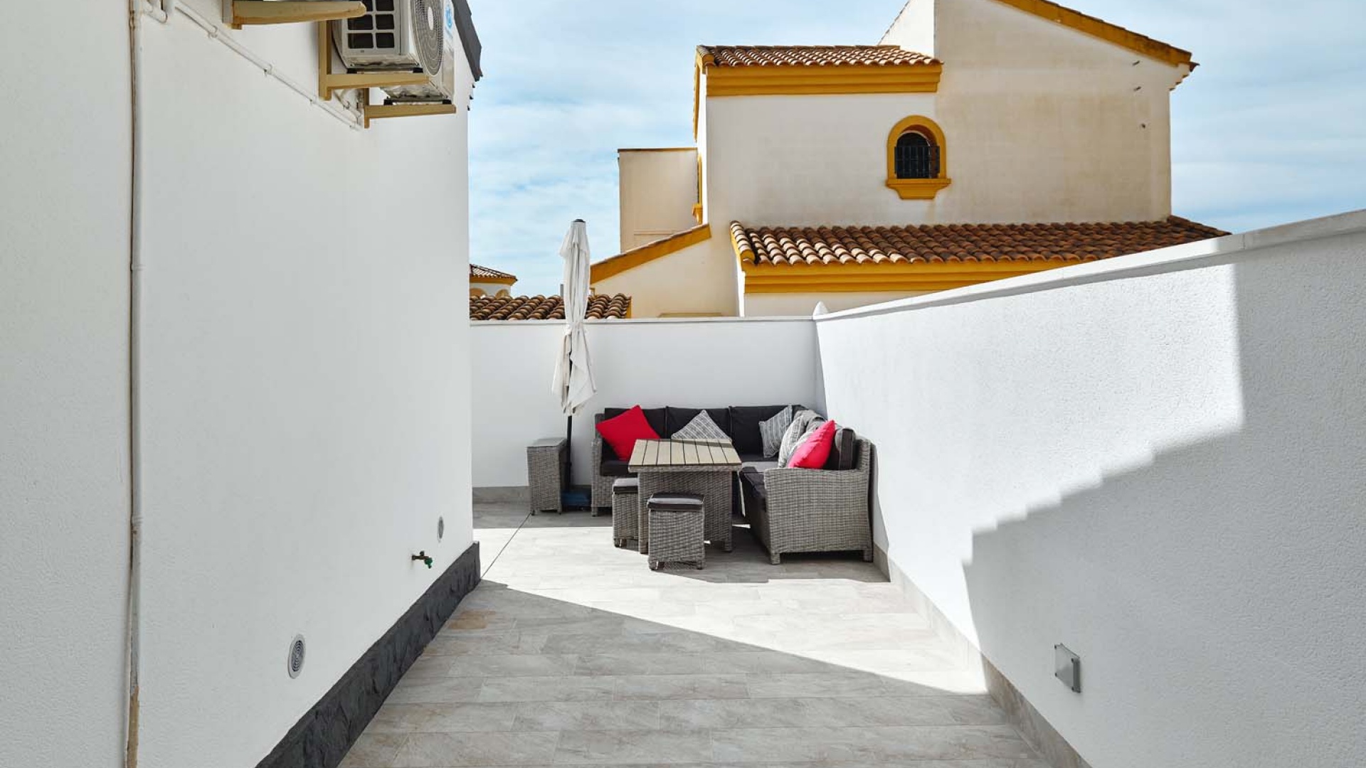 Resale - Villa - Pinar de Campoverde