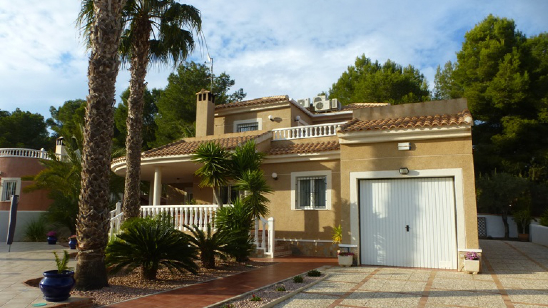 Resale - Villa - Pinar de Campoverde