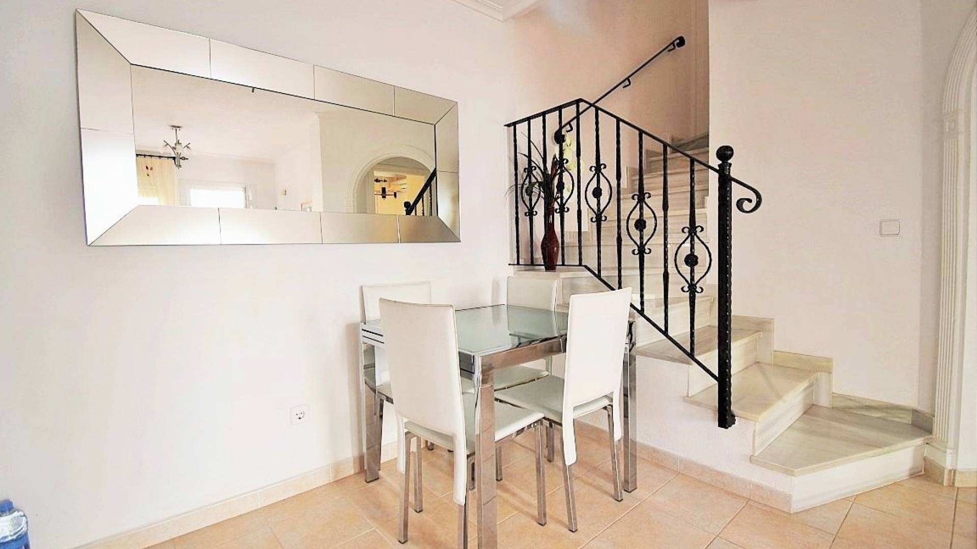 Resale - Villa - Playa Flamenca - avalon