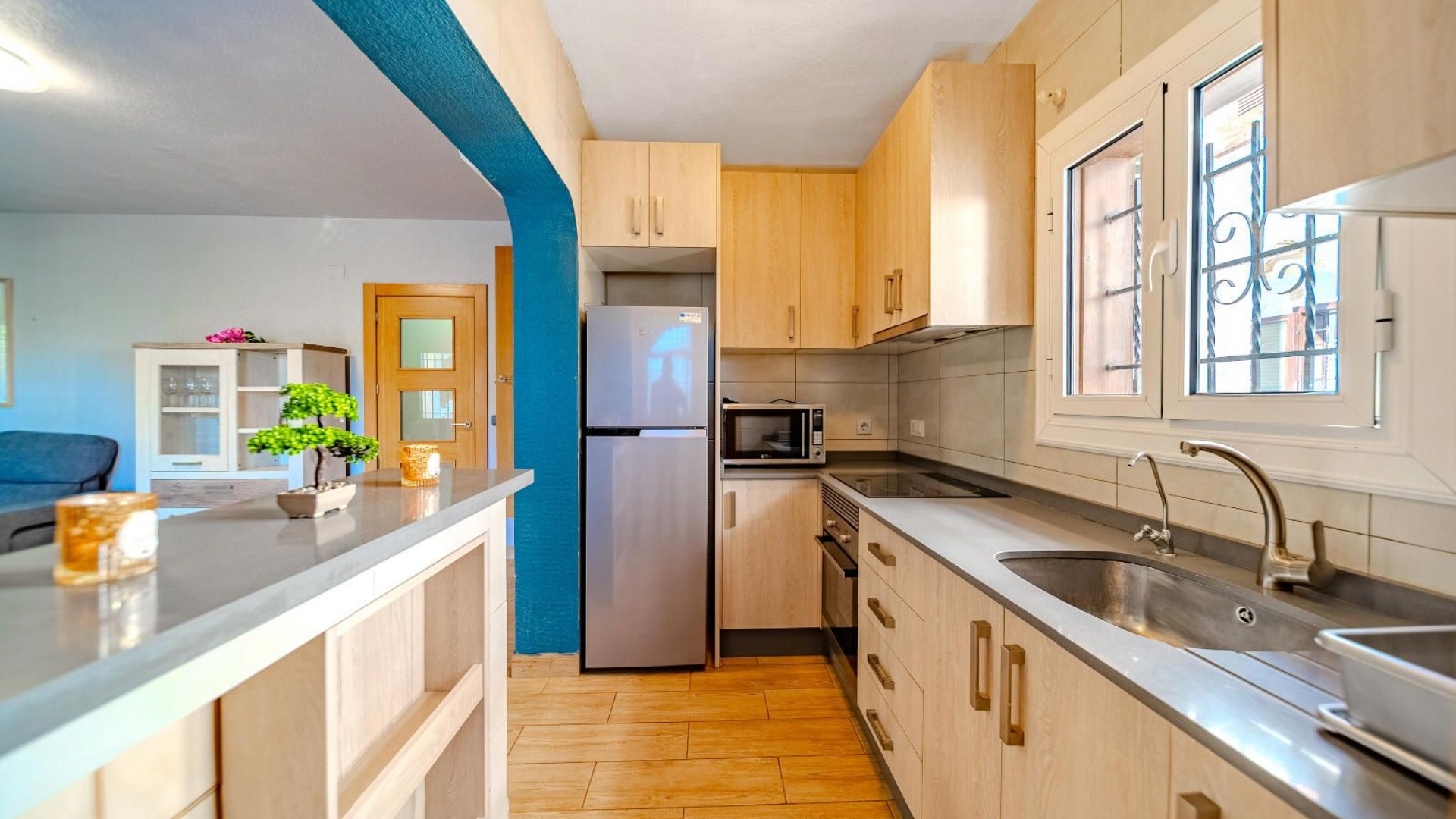 Resale - Villa - Playa Flamenca - beachside playa flamenca