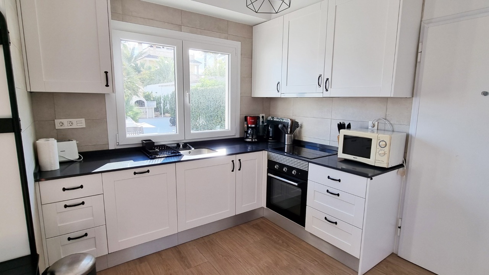 Resale - Villa - Playa Flamenca - beachside playa flamenca