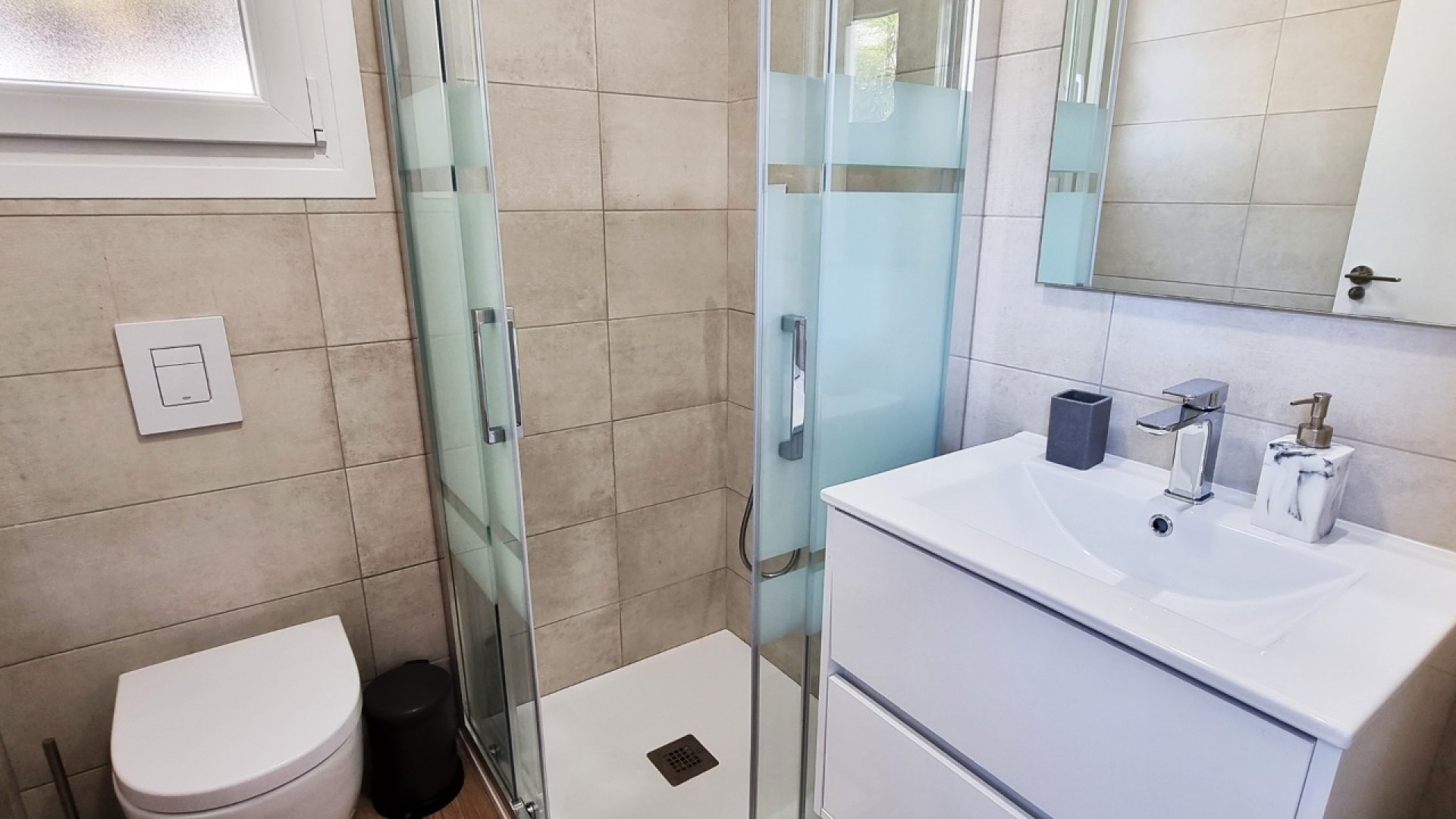 Resale - Villa - Playa Flamenca - beachside playa flamenca