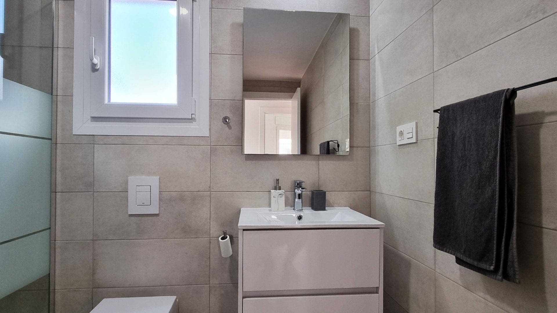 Resale - Villa - Playa Flamenca - beachside playa flamenca