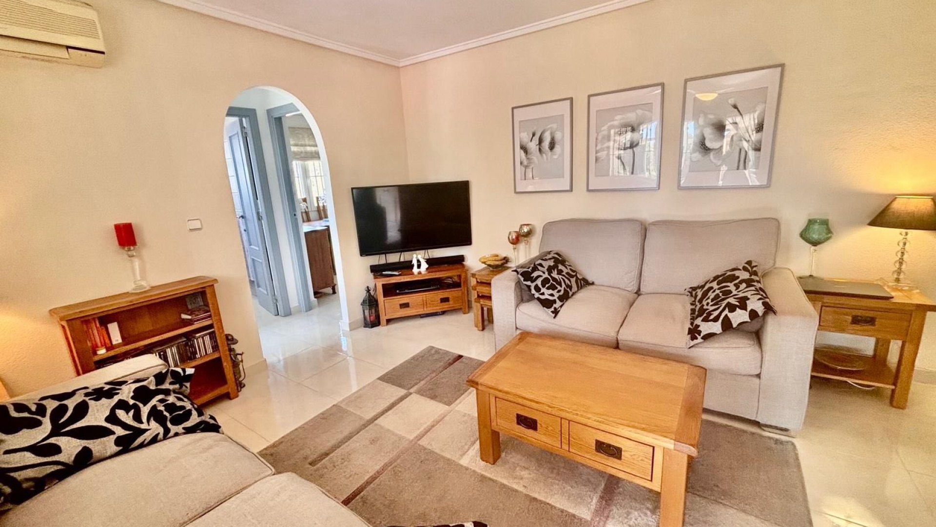 Resale - Villa - Playa Flamenca - iria