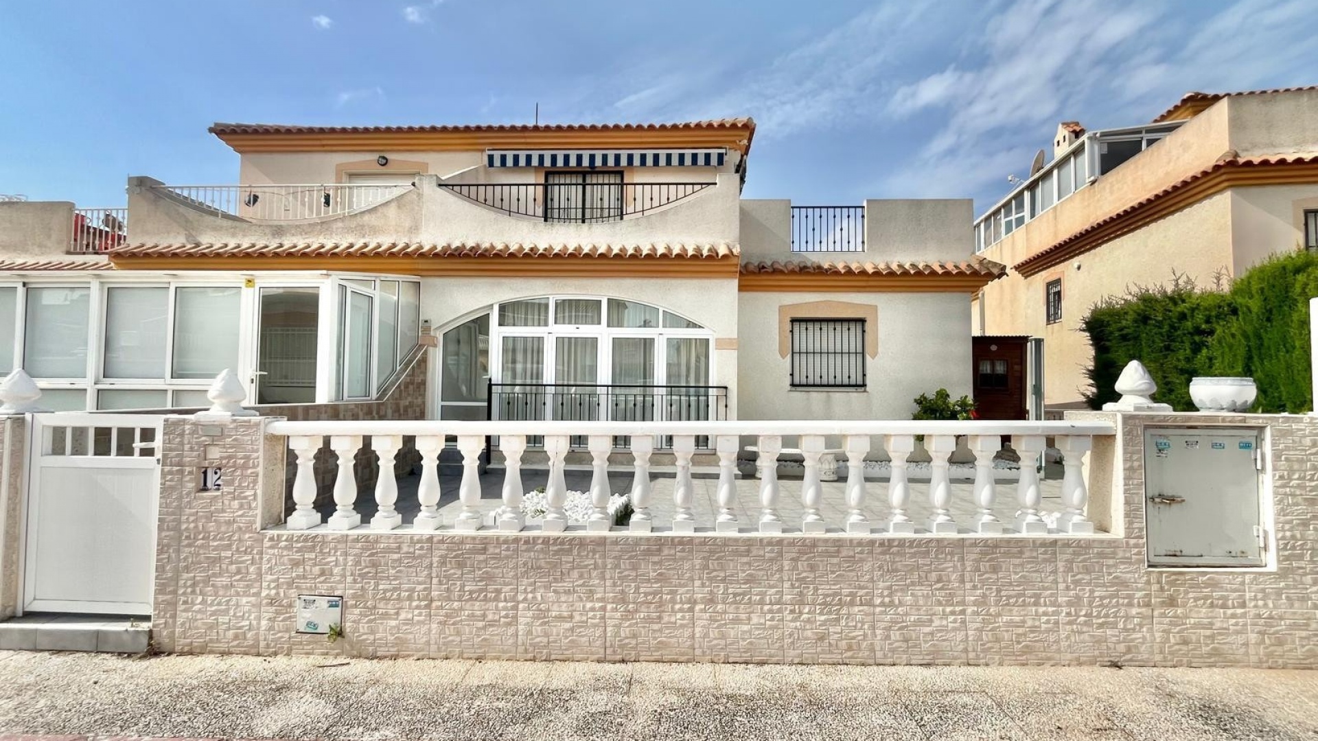 Resale - Villa - Playa Flamenca - iria